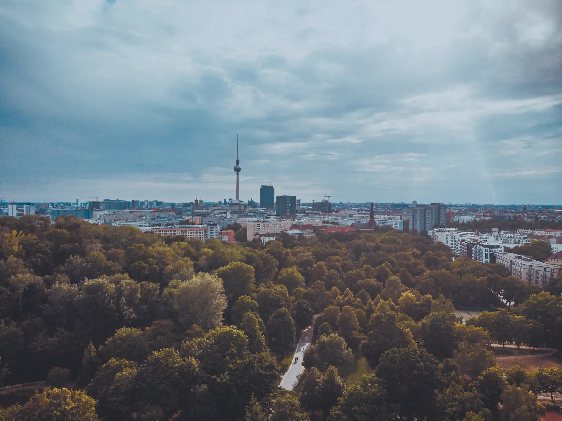 Aerial view of Berlin with TV tower – symbolic image for accessible living in the capital city