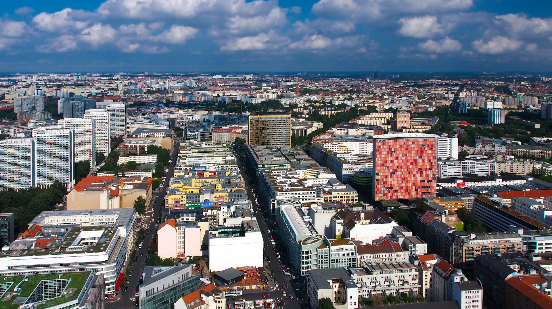 Aerial view of residential and commercial buildings in Berlin – illustrating Berlin’s real estate price development in 2025.