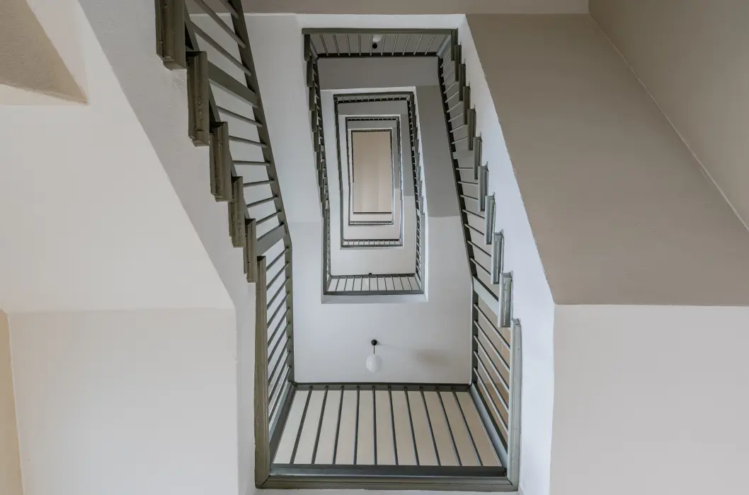 Gepflegtes Altbau-Treppenhaus