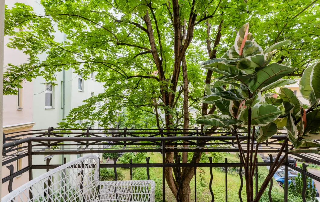 Charlottenburg_2_bedroom_apartm_Berlin-19