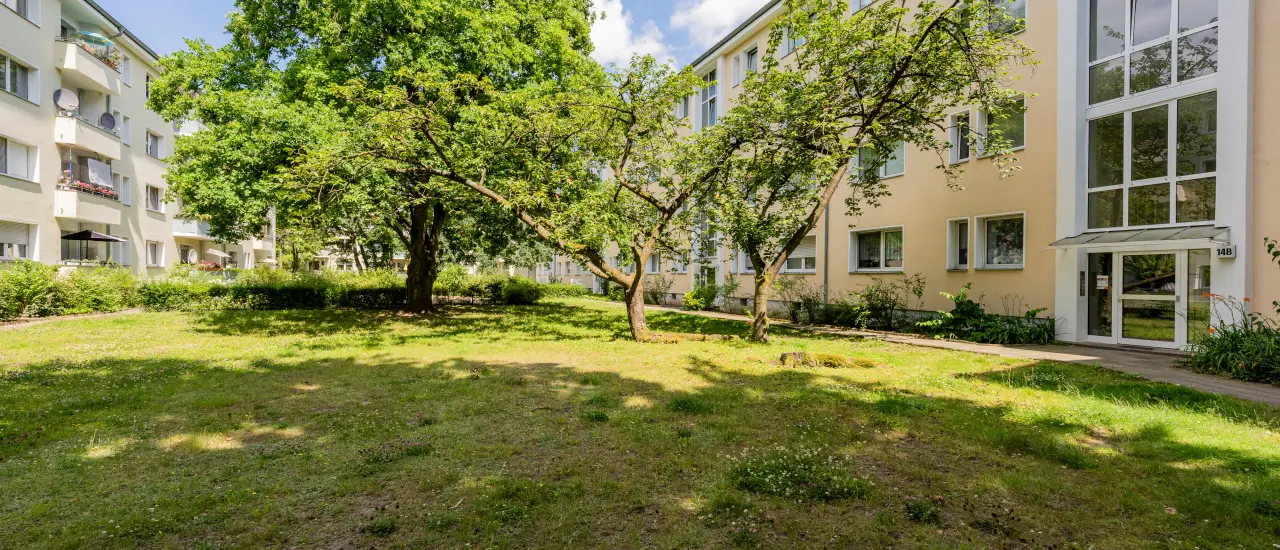 Lankwitz-District-Apartment-Exterior_#60-33