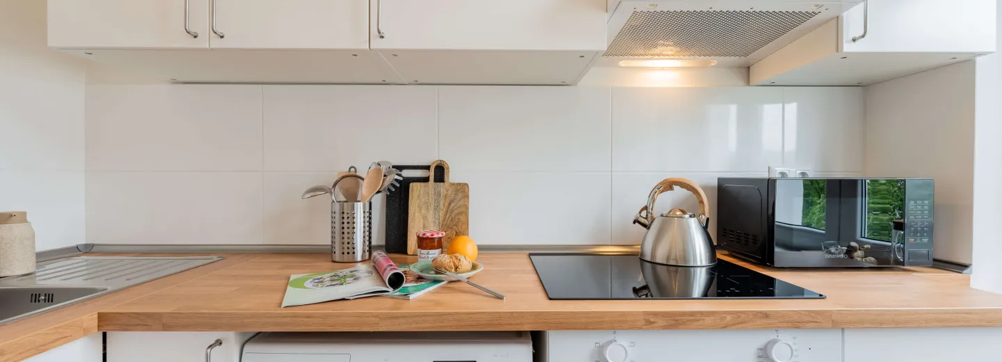 Berlin-Moabit-Modern-Kitchen-Apartment-Lease-12