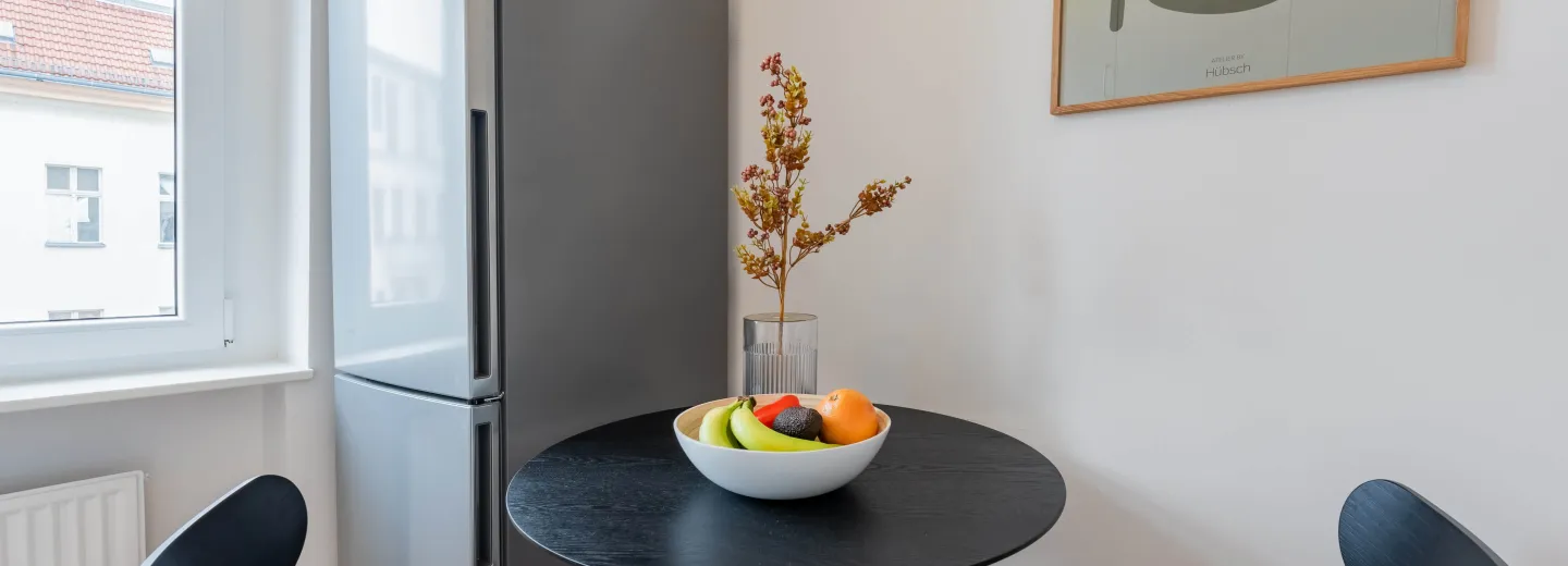 Berlin-Moabit-Modern-Kitchen-Apartment-Lease-14