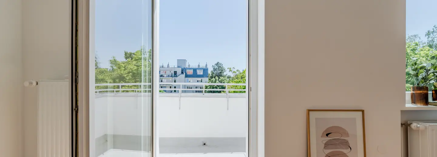 Heller Zugang zum Balkon