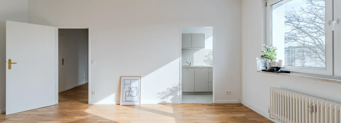 Wohnraum mit Blick zur Küche