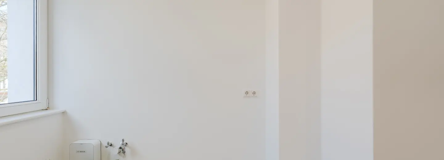 Küche mit Seitenfenster