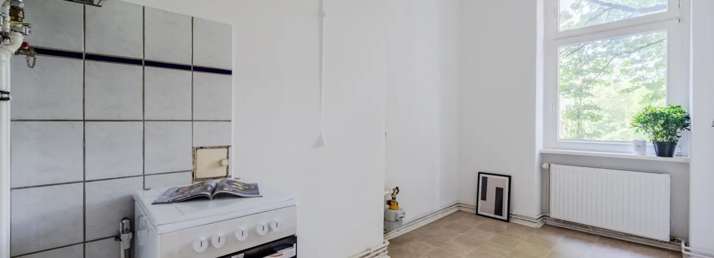Geräumige Küche mit viel Tageslicht