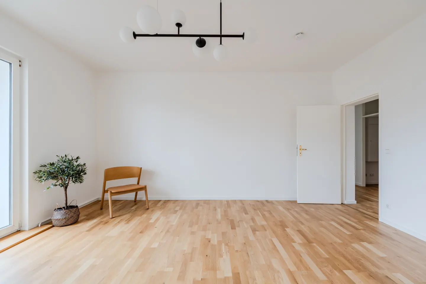 Eichenparkett in allen Wohnräumen