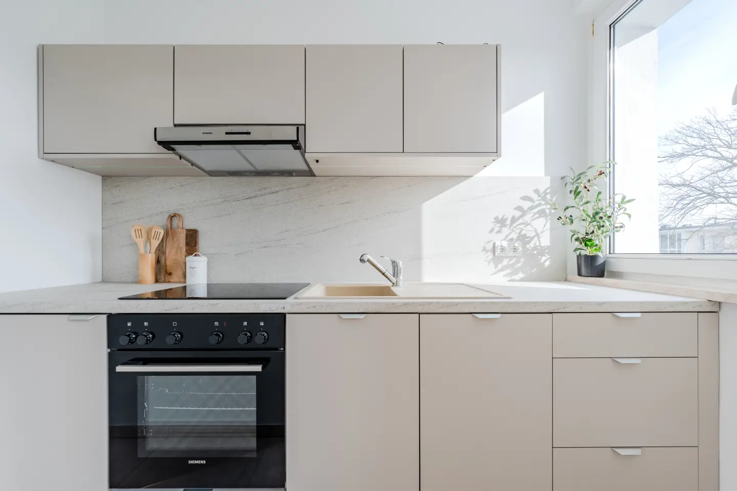 Hochwertige Küche mit Einbaugeräten