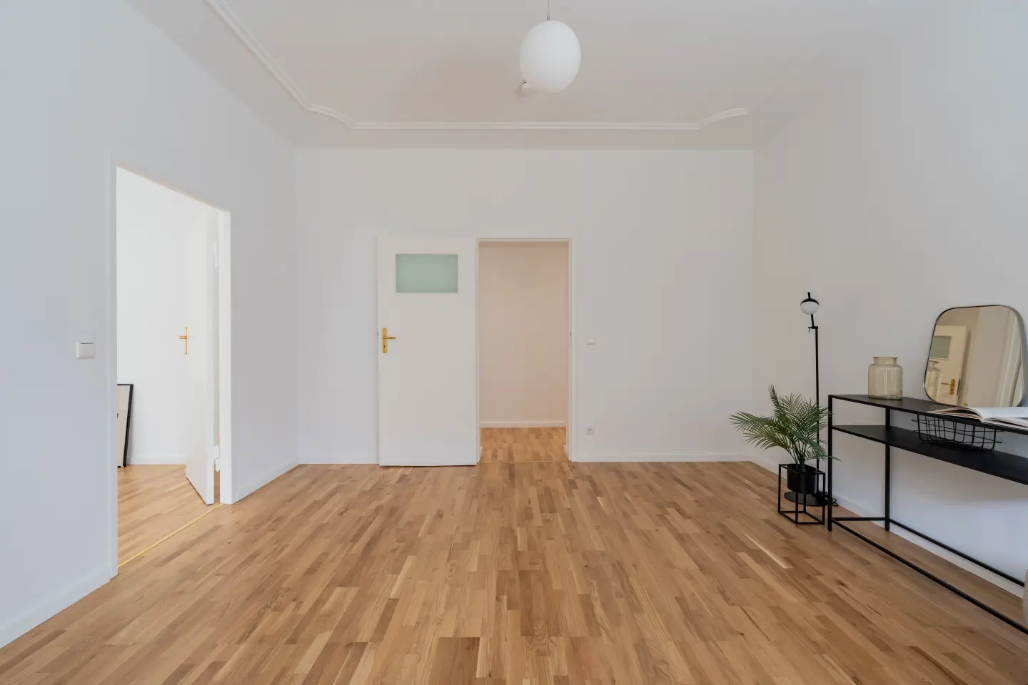 Wohnzimmer aus weiterer Perspektive