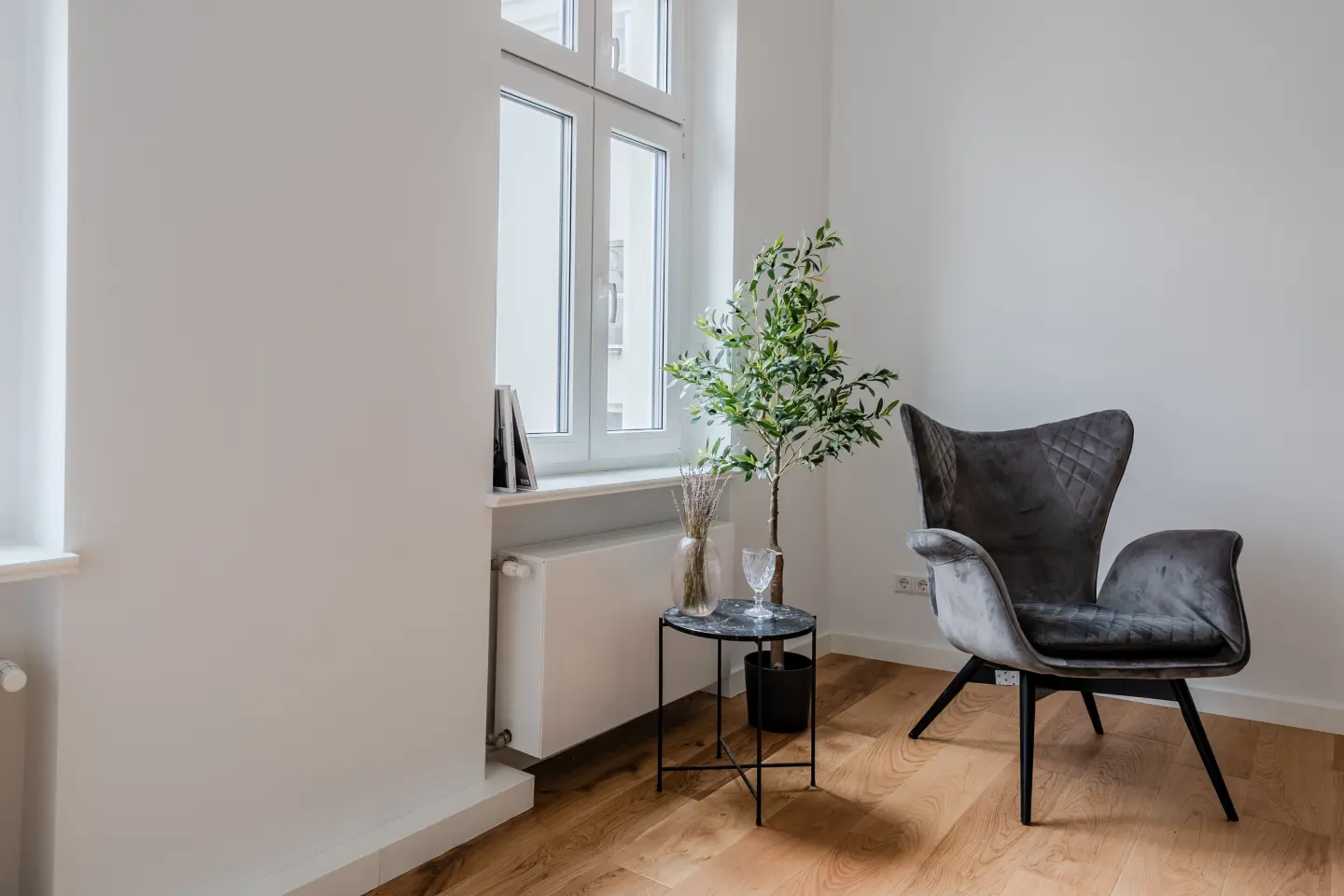 Stilvolle Fenstersituation mit Ausblick
