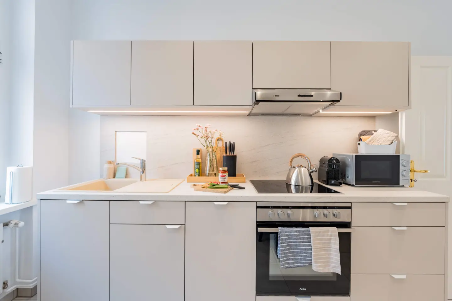 modern_kitchen_Wedding_Berlin_17