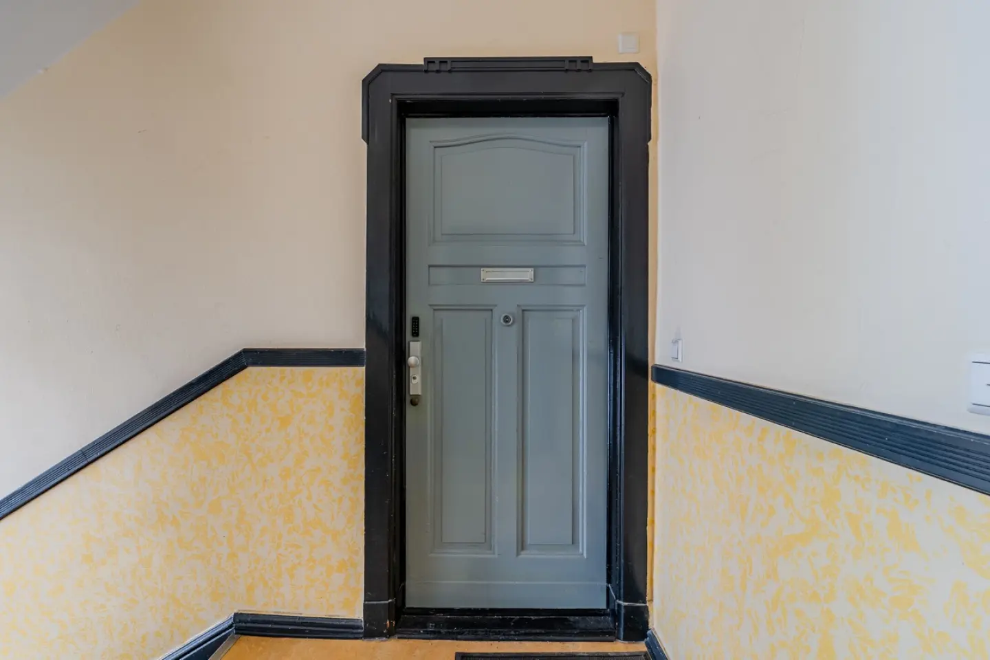Hochwertige Wohnungstür
