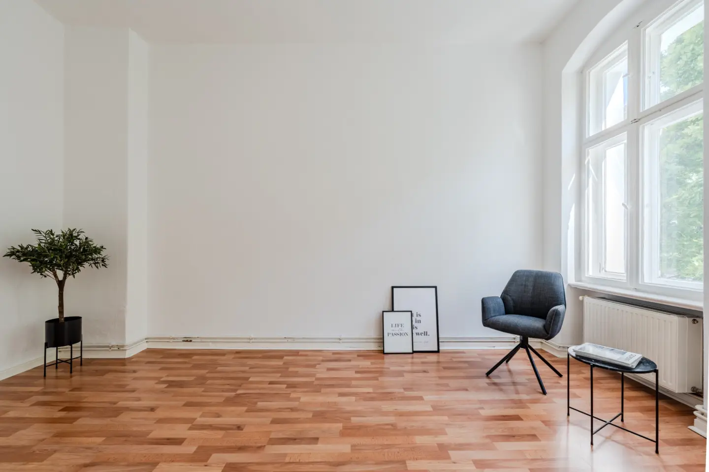 Helle Räume mit beeindruckenden Fensterfronten