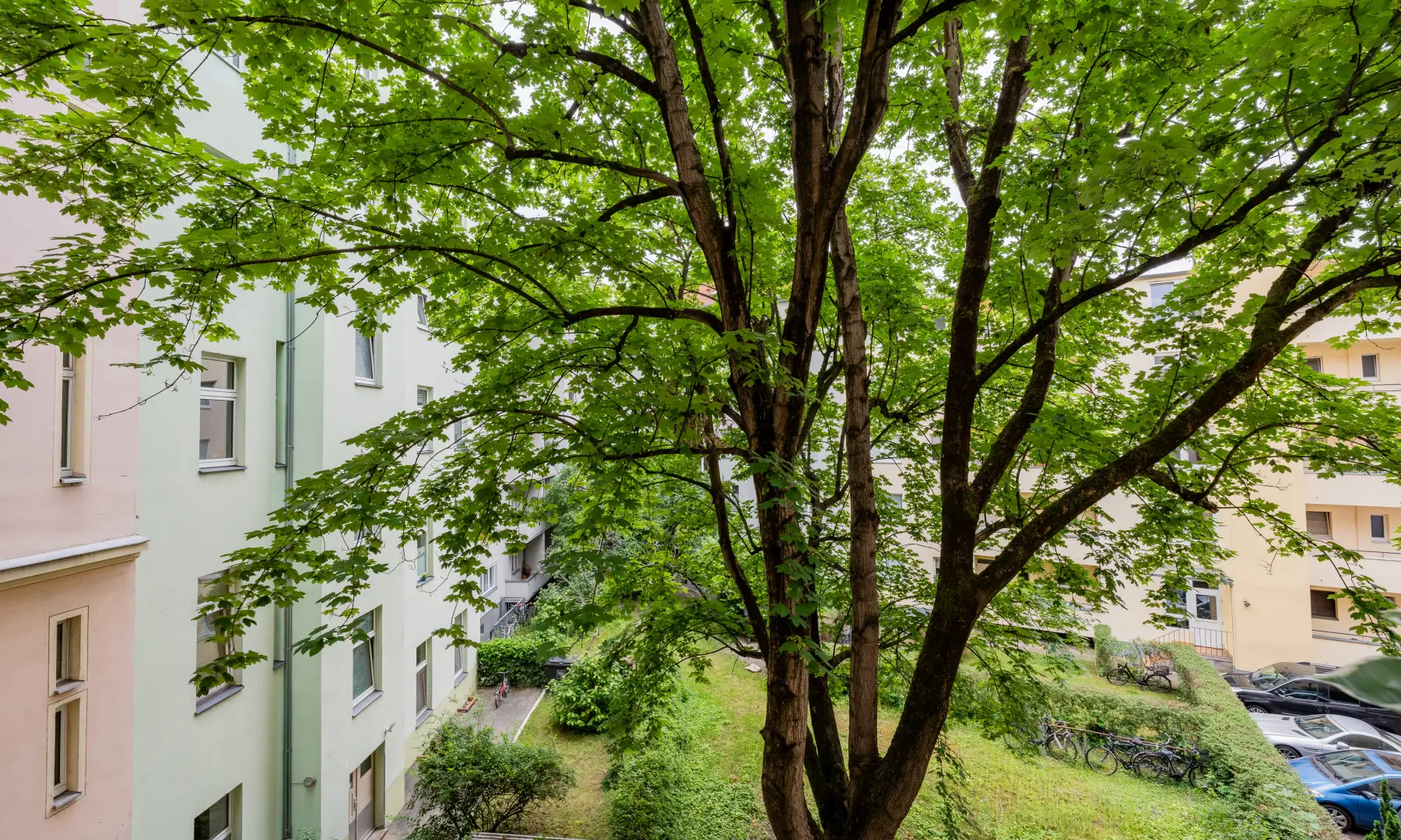 Charlottenburg_2_bedroom_apartm_Berlin-20
