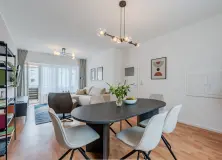Spacious-dining-Room-Berlin-Apartment-X11-1