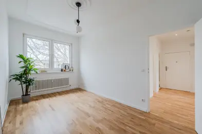 Schlafzimmer aus seitlicher Perspektive