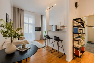 Elegant-Berlin-apartment- X08-25