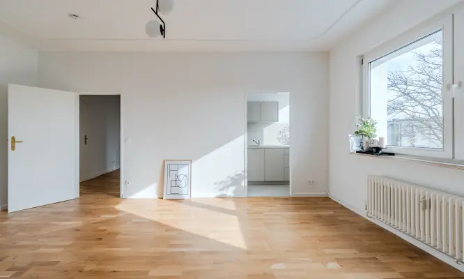 Wohnraum mit Blick zur Küche
