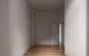 Zimmer mit hoher Decke