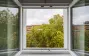 Ruhiger Ausblick ins Grüne