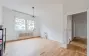 Blick ins Schlafzimmer und Flur